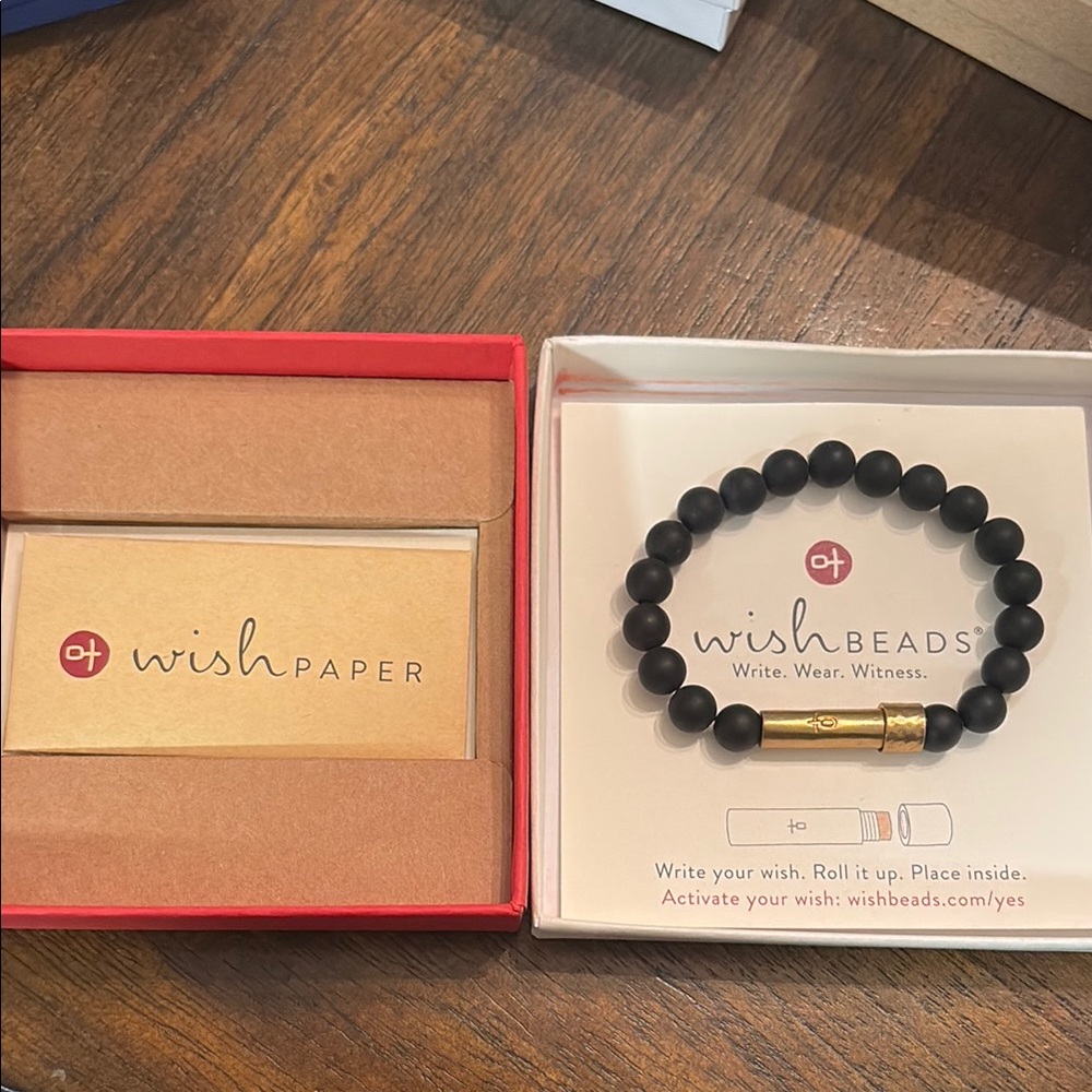 Wishbeads Black Beaded Bracelet